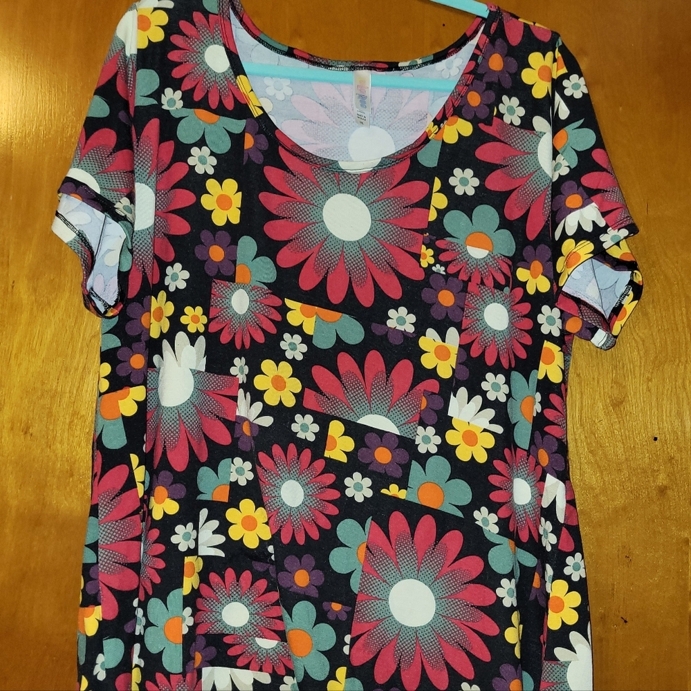 Lularoe Classic t